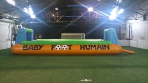 Baby-foot humain 1